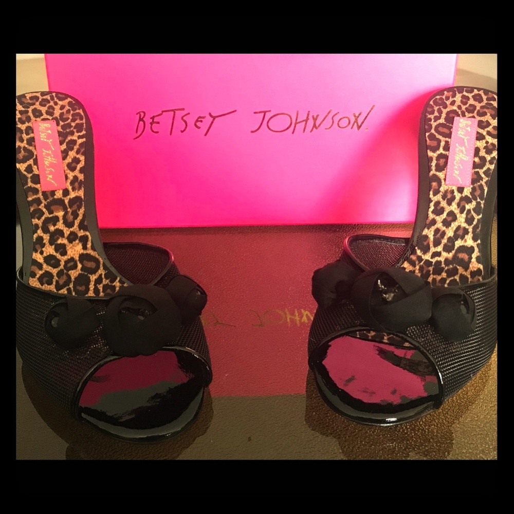 Betsey Johnson Alvina Shoes